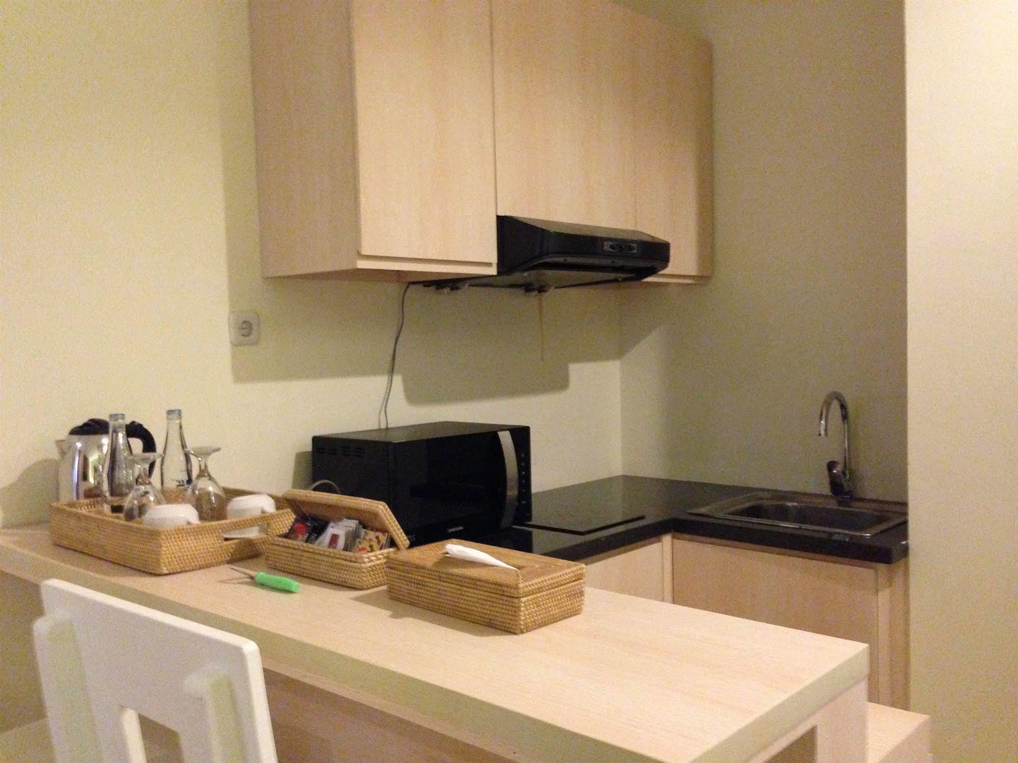Ap Suite Apartment Kuta Lombok Extérieur photo